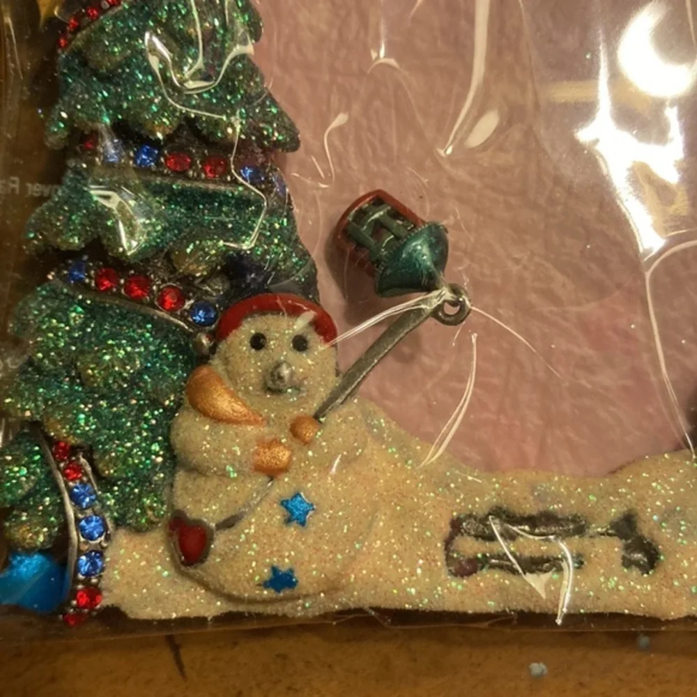 Brand new still sealed Rucinni Christmas Frame